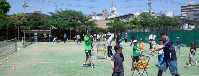 碑文谷公園テニスコート is one of Tennis Courts in and around Tokyo.
