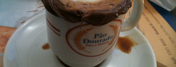 Pão Dourado is one of Alexandreさんのお気に入りスポット.