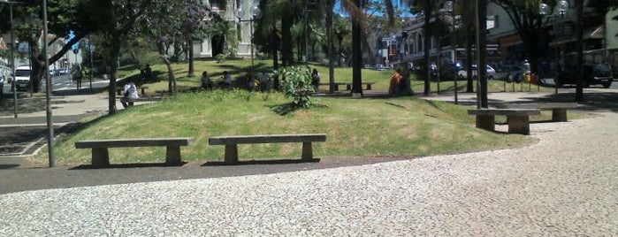 Praça Rui Barbosa is one of Uberaba to gringos and foreigners.