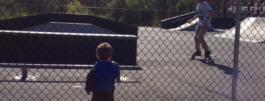 Chatham Skate Park is one of Skate spots.