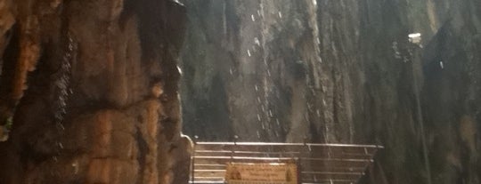 Batu Caves is one of Jalan Kuala Lumpur.