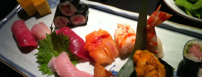 Sushi Ta-ke is one of delicious lunch spots in hong kong.