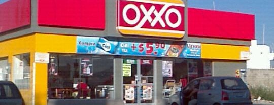 Oxxo Lomas del Marqués is one of สถานที่ที่ Maria Jose ถูกใจ.