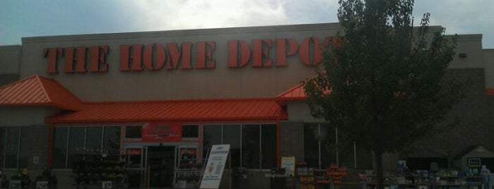 The Home Depot is one of Rayさんのお気に入りスポット.