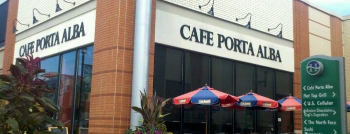 Café Porta Alba is one of Orte, die Hannah gefallen.