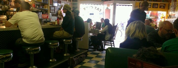 Fat City Cafe is one of สถานที่ที่บันทึกไว้ของ Colleen.