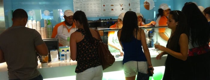 Pinkberry is one of Maria’s Liked Places.