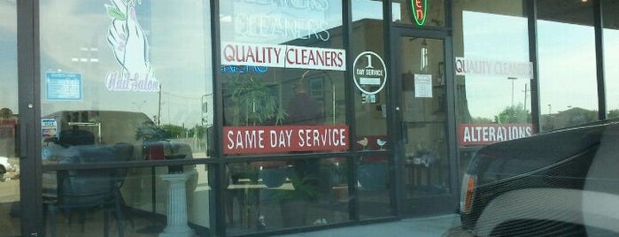 Quality Cleaners is one of Danさんのお気に入りスポット.