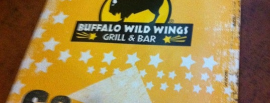 Buffalo Wild Wings is one of Lugares favoritos de Rimsha.