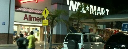 Walmart is one of Locais curtidos por Cristina.