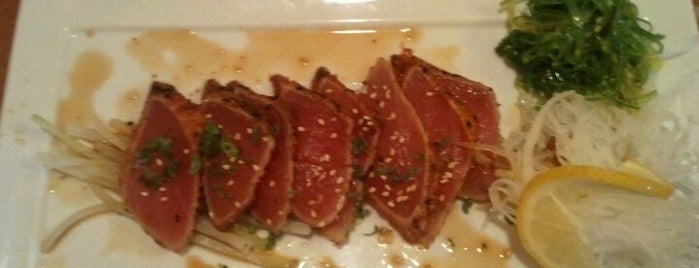 Sake Sushi is one of Posti che sono piaciuti a Percella.