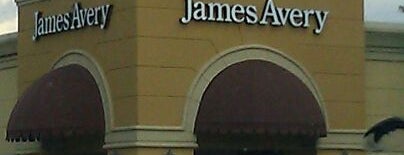 James Avery Artisan Jewelry is one of สถานที่ที่ Nat ถูกใจ.