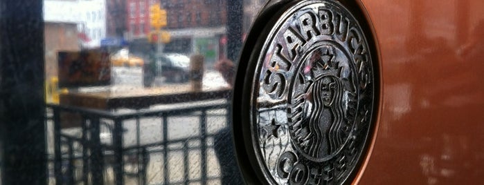 Starbucks is one of Orte, die kashew gefallen.