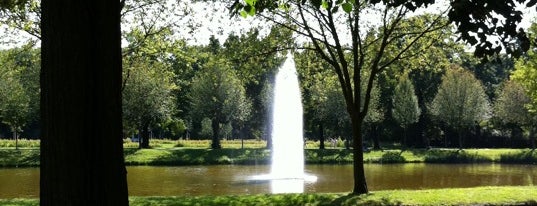 Clara-Zetkin-Park is one of Must Do's in Leipzig.