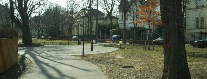 Hügelpark is one of Lugares favoritos de Karl.
