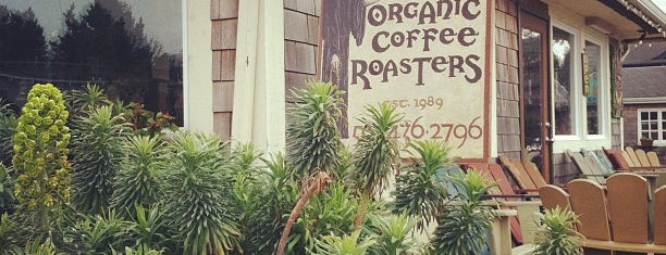 Sleepy Monk Organic Coffee Roasters is one of Tempat yang Disimpan Lindsey.