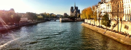 Île Saint-Louis is one of Incontournable de Paris.