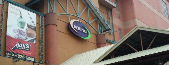 Metro Gaisano is one of Tempat yang Disukai Gerald Bon.