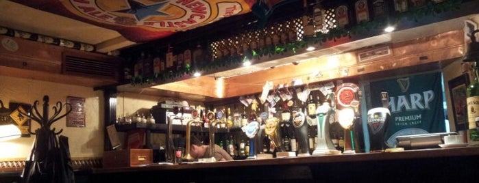 Harat's Pub is one of Tempat yang Disukai Polina.