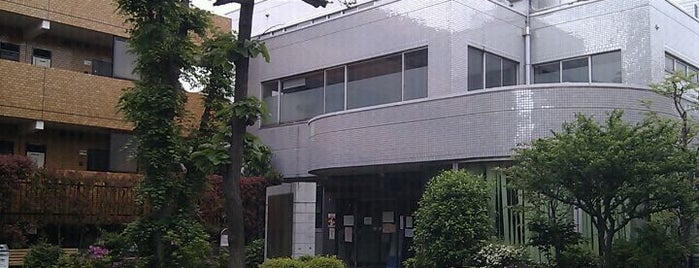 本町図書館 is one of 渋谷区立図書館.