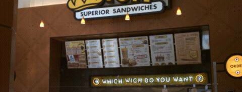 Which Wich? Superior Sandwiches is one of Posti che sono piaciuti a Oscar.