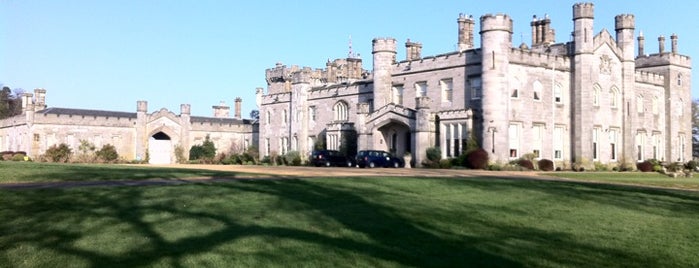 Dundas Castle is one of Эдинбурговое.