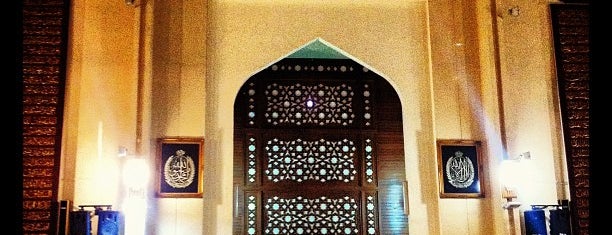 Masjid Saidina Abu Bakar As-Siddiq (مسجد سيدنا ابو بكر الصديق) is one of Fun Map RapidKL Bangsar KJ16.
