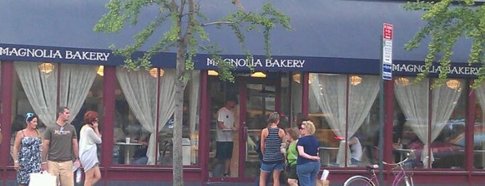 Magnolia Bakery is one of Top 10 favorites places in New York, NY.