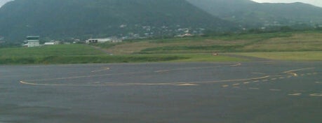 Robert L. Bradshaw International Airport is one of Caribbean Airports.