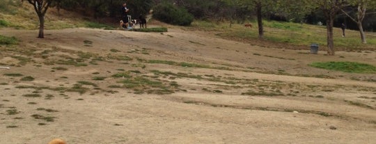 Laurel Canyon Dog Park is one of Untuck Thyself.
