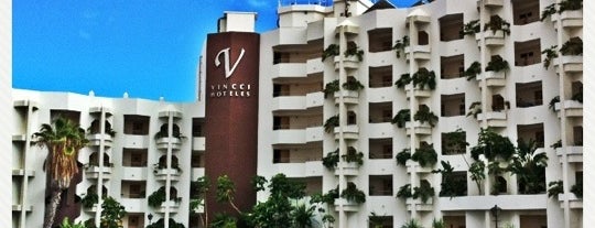 Vincci Tenerife Golf Hotel is one of Hoteles en España.
