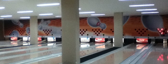 Bowling is one of Fortaleza.
