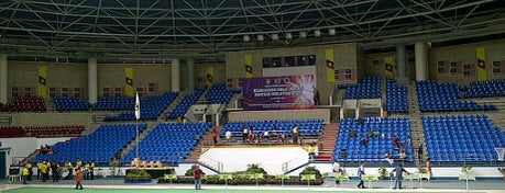 Stadium Perpaduan is one of Sports & Games in Kuching.