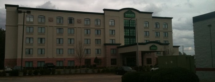 Wingate by Wyndham Tuscaloosa is one of สถานที่ที่ Justin ถูกใจ.