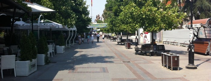 Улица Македонија is one of สถานที่ที่ HanNage ถูกใจ.