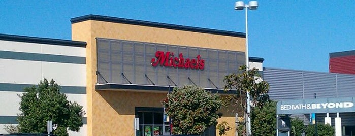 Michaels is one of Vickyeさんのお気に入りスポット.