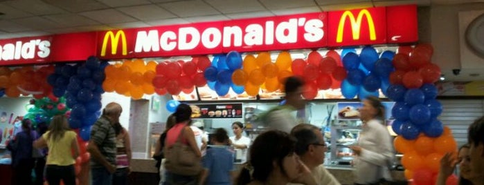 McDonald's is one of Edwardさんのお気に入りスポット.