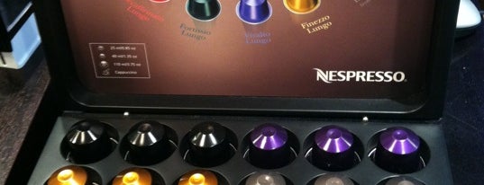 Nespresso is one of 10 favoritas cafeterías no Rio de Janeiro.