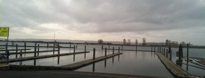 Port of Everett-- 10th Street Boat Launch is one of Lieux qui ont plu à Emylee.