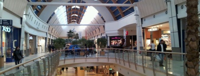 Le Befane Shopping Centre is one of Centri Comm.