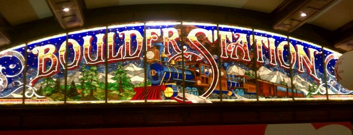 Boulder Station Hotel & Casino is one of We Love Locals List.