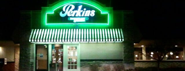 Perkins Restaurant & Bakery is one of NoirSocialite : понравившиеся места.