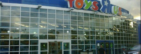 Toys"R"Us is one of Orlando - Compras (Shopping).