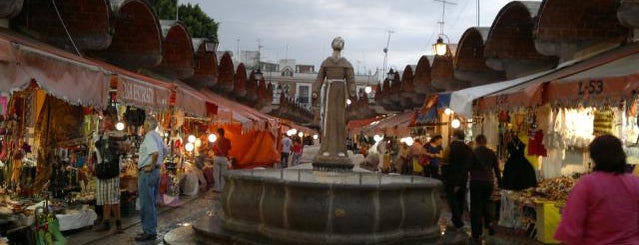 Mercado de Artesanías El Parián is one of Puebla #4sqCities.