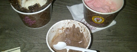 Marble Slab Creamery is one of Places I like in Cairo.
