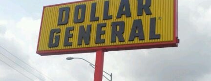 Dollar General is one of Locais curtidos por Ray L..