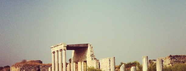 Milet (Miletos) is one of Tempat yang Disukai Eda.