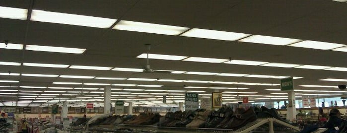 Value Village is one of Thrift, 2nd hand & consignment stores.