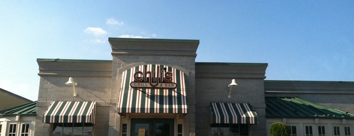 Chili's Grill & Bar is one of Tempat yang Disukai Christine.