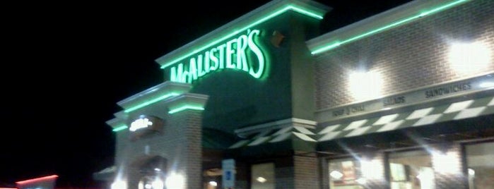 McAlister's Deli is one of Stephenさんのお気に入りスポット.